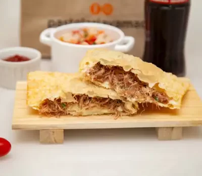 Pastel-de-Carne-seca-Pastelaria-Yamada